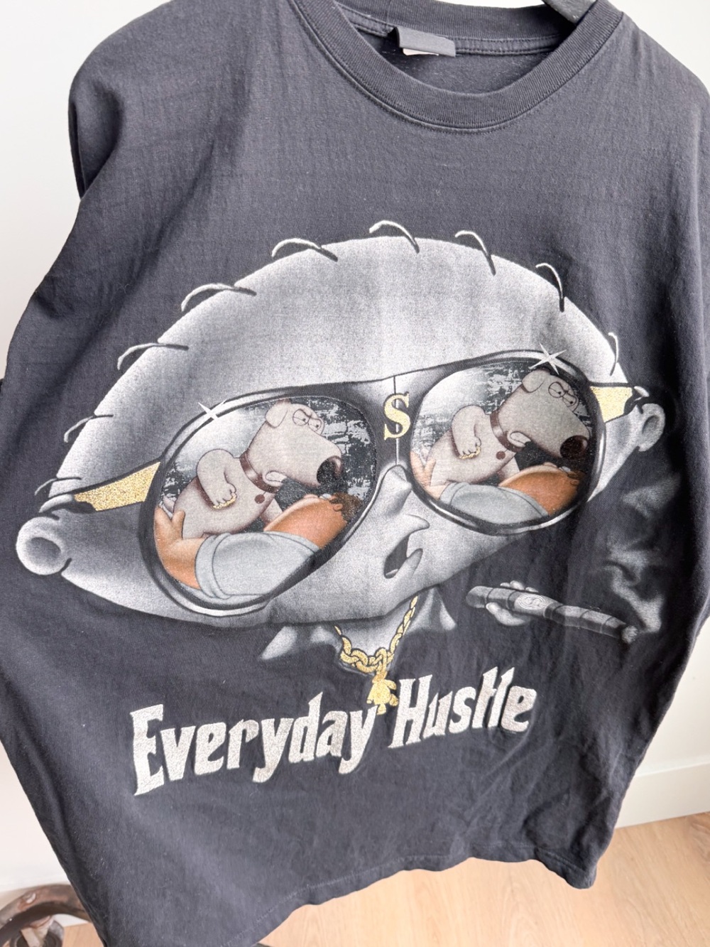 Vtg Y2K Family Guy Stewie Everyday Hustle Rap Tee Made in USA XL 25.25x32.25 - Picture 5 of 8